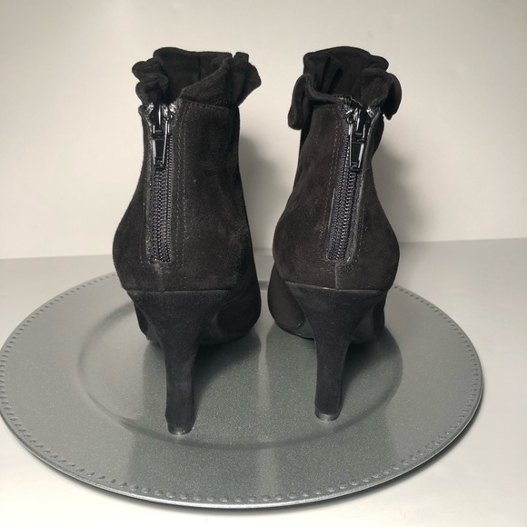 Me Too JuJu  Black Suede Heeled Booties - Picture 5 of 6